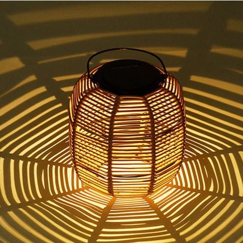 outdoor lantern light